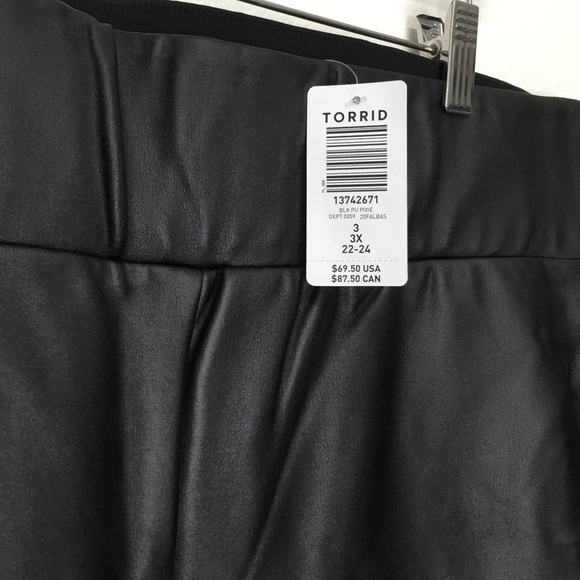 NWT PLUS Torrid Faux Leather Pixie Leggings - Picture 5 of 7
